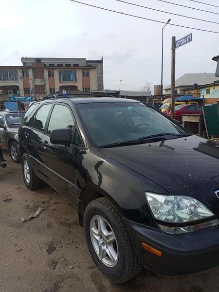 Lexus RX 300 • 2002 • 160,000 km 2