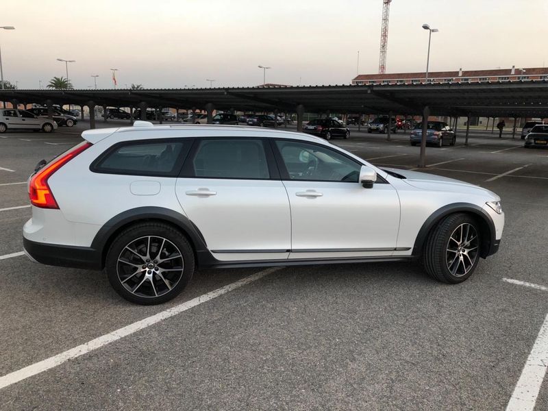 Volvo V90 Cross Country • 2017 • 150,000 km 14