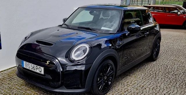 MINI Cooper S • 2021 • 48,000 km 1