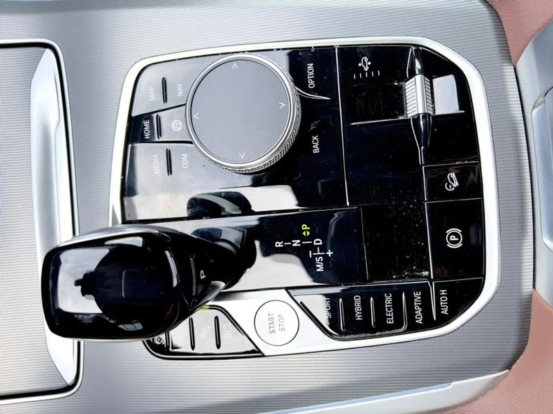 BMW X5 • 2020 • 98,000 km 16