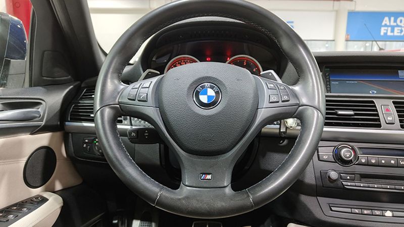 BMW X6 • 2013 • 124,000 km 6