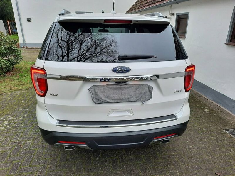 Ford Explorer • 2018 • 75,000 km 11