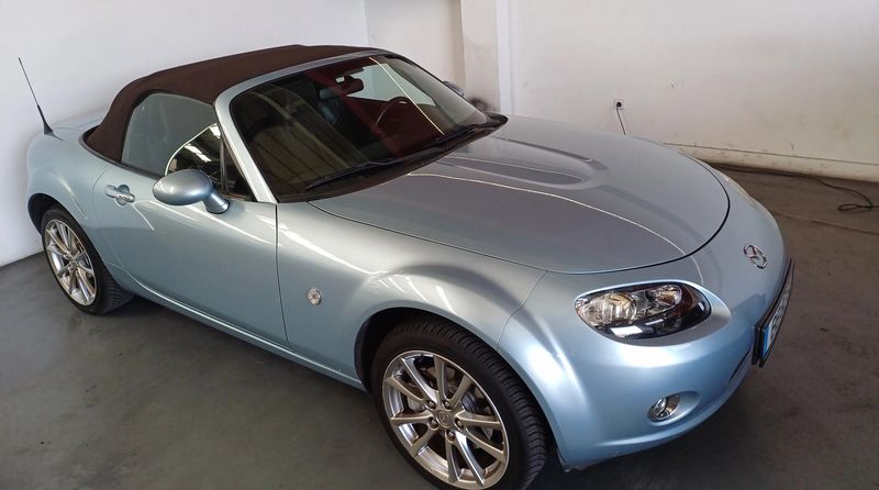 Mazda MX-5 • 2008 • 122,600 km 3