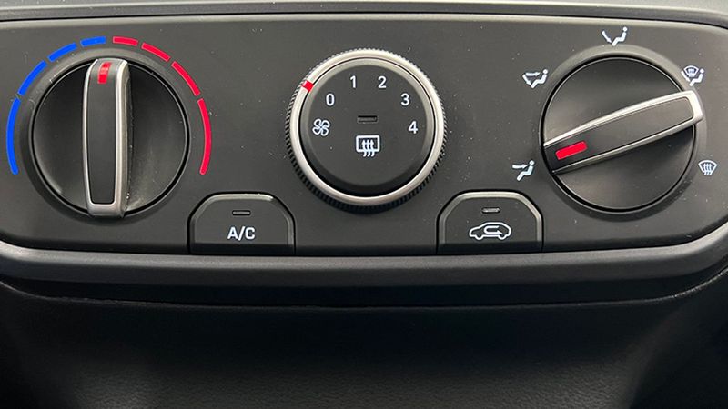 Hyundai Kona • 2023 • 21,203 km 26