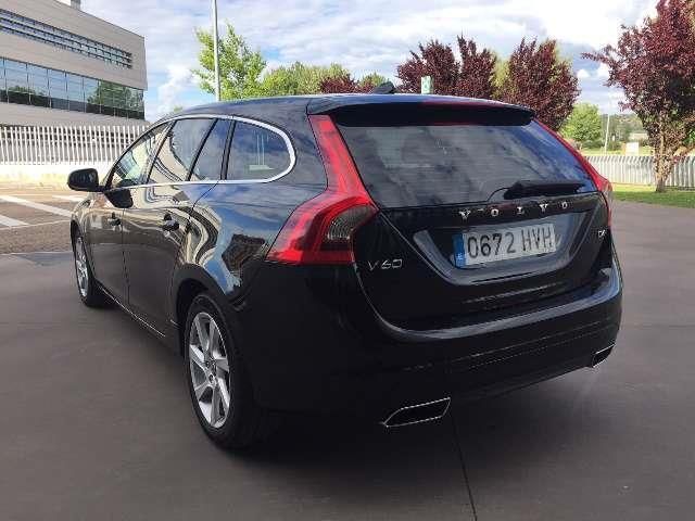Volvo V60 • 2015 • 199,000 km 13