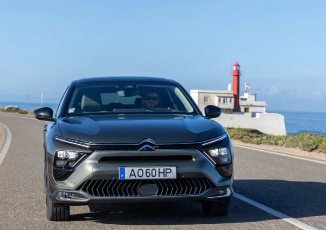 Citroën C5 • 2023 • 1 km 2