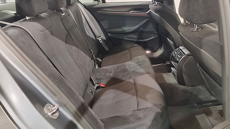 BMW 520D • 2020 • 62,080 km 2
