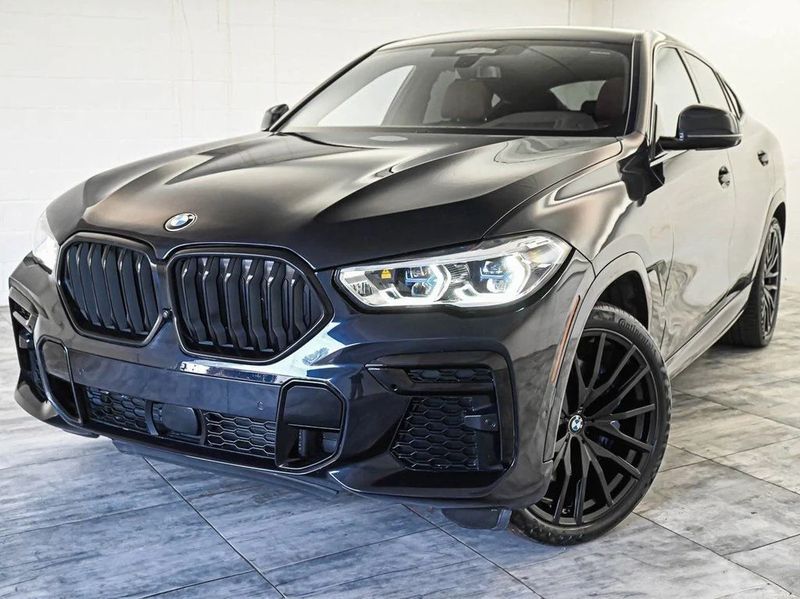 BMW X6 • 2022 • 25,182 km 1