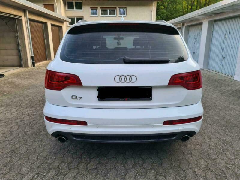 Audi Q7 • 2009 • 168,500 km 2