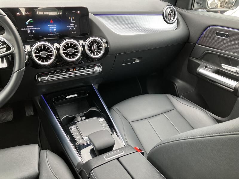 Mercedes-Benz GLA • 2022 • 12,076 km 17