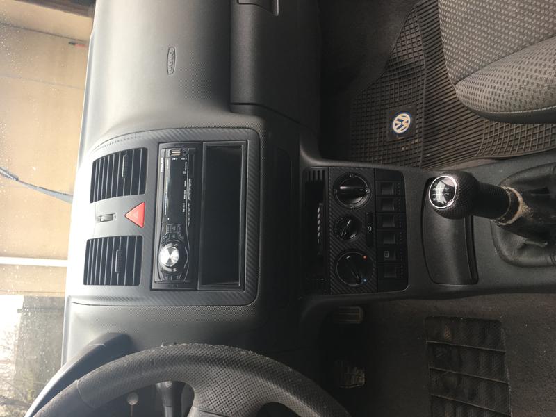 Volkswagen Polo • 2000 • 200 km 2