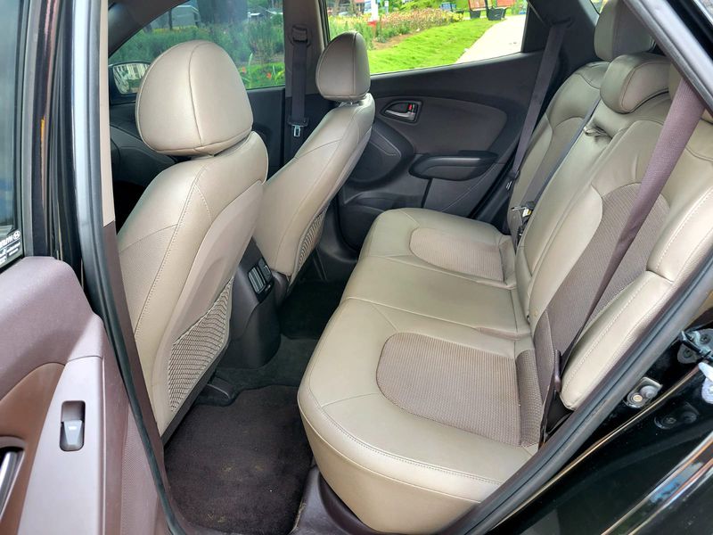 Hyundai Tucson • 2014 • 137,099 mi 9