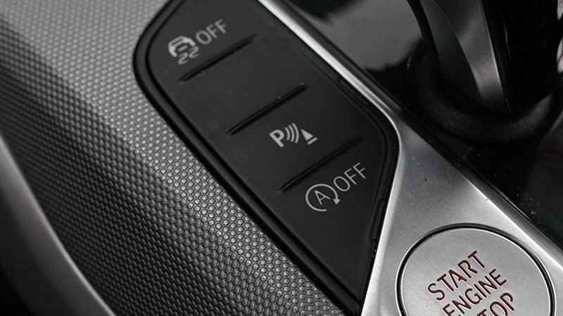 BMW 3 Series • 2019 • 106,800 km 11