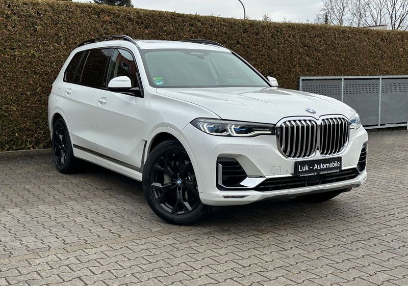 BMW X7 • 2019 • 82,000 km 2