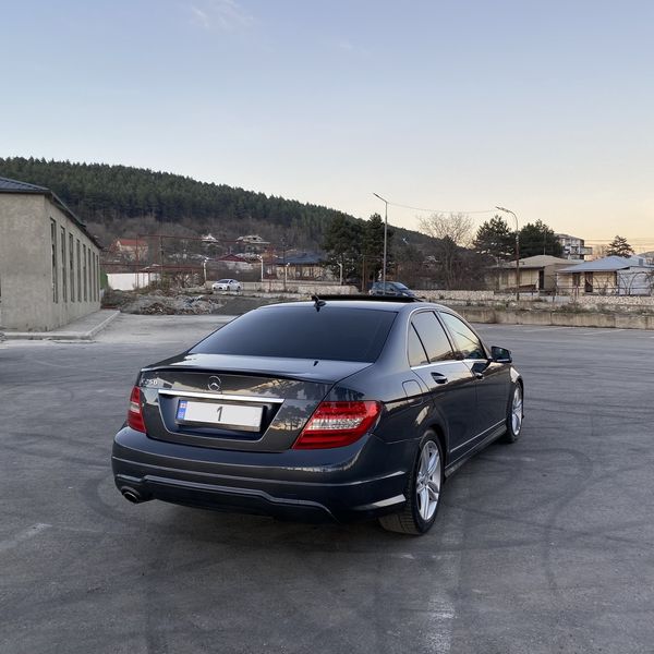 Mercedes-Benz C • 2014 • 117,170 km 7