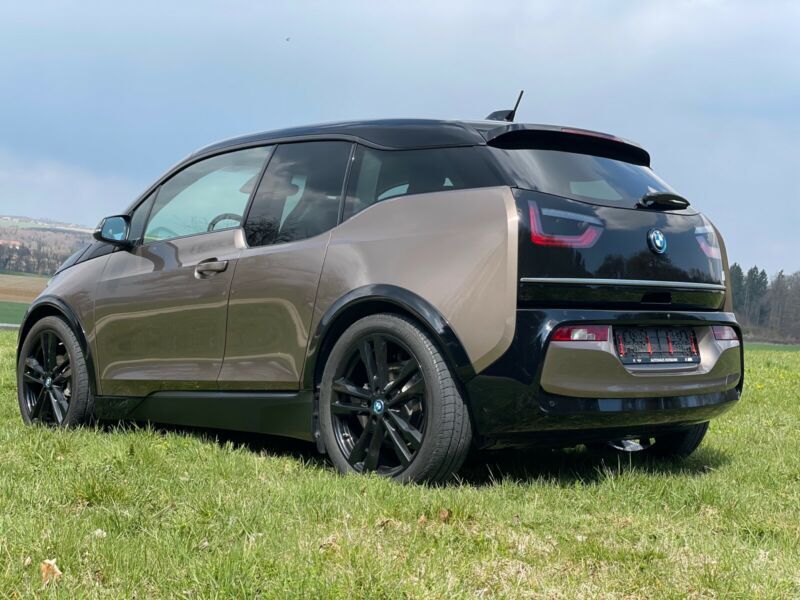 BMW i3 • 2020 • 30,980 km 5