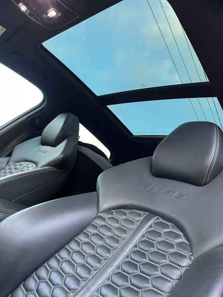 Audi RS 6 • 2017 • 83,500 km 2