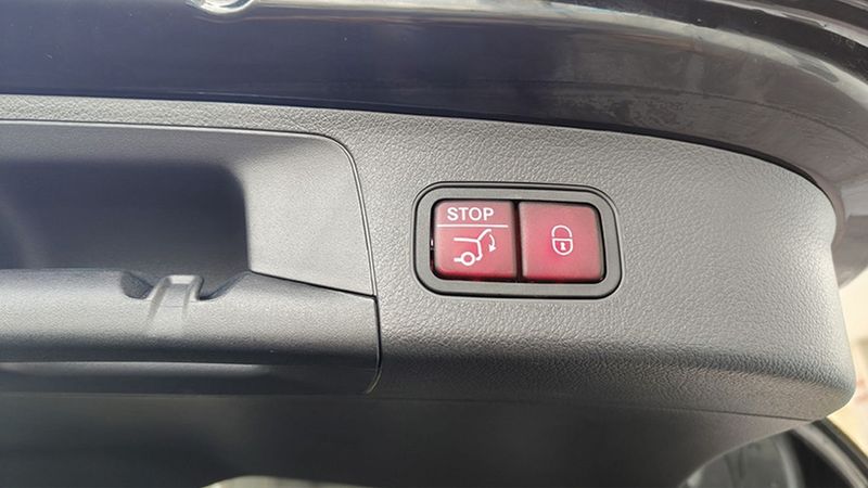 Mercedes-Benz GLA • 2023 • 19,580 km 8