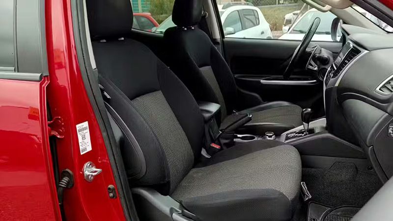 Mitsubishi L200 • 2020 • 121,530 km 20