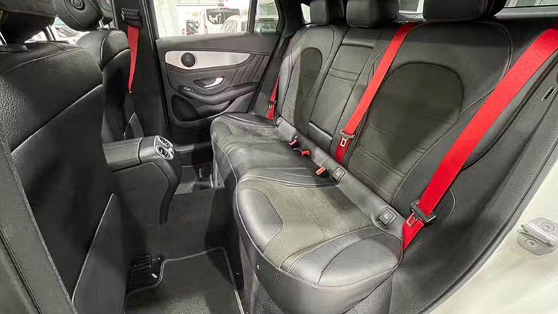 Mercedes-Benz GLC • 2019 • 46,721 km 15