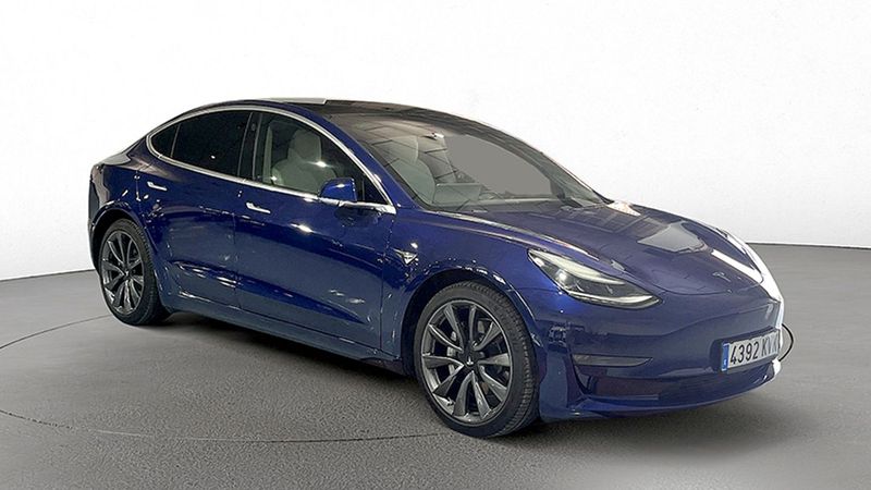 Tesla Model 3 • 2019 • 55,289 km 3