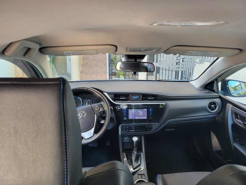 Toyota Corolla • 2018 • 125,000 mi 5