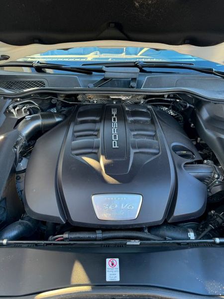 Porsche Cayenne • 2015 • 110,000 km 6