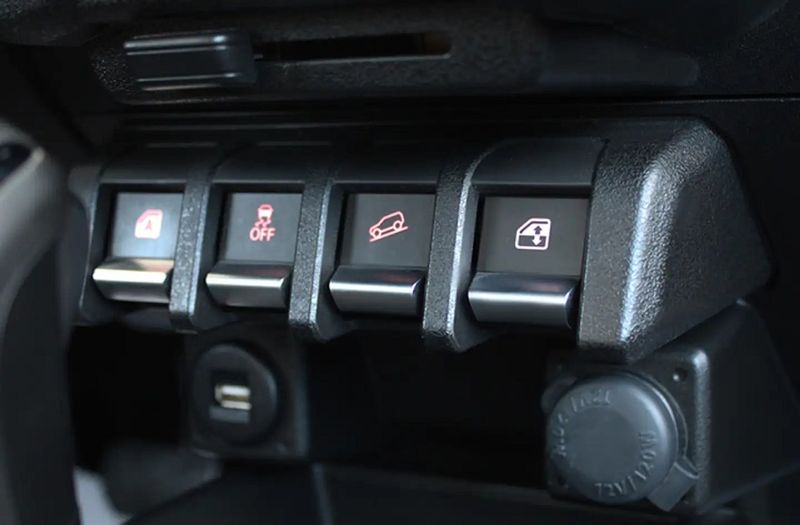 Suzuki Jimny • 2019 • 38,567 km 15