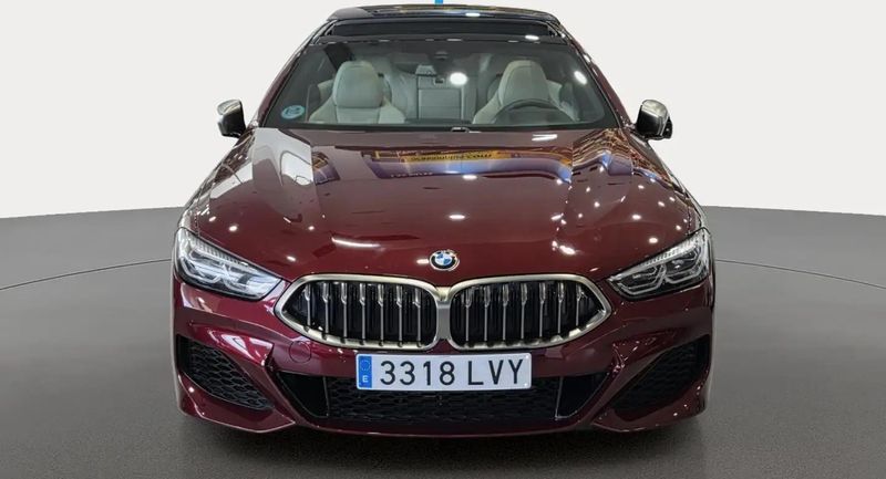 BMW Rad 8 Coupé • 2022 • 10,360 km 7