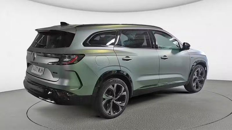 Renault Espace • 2023 • 26,578 km 10