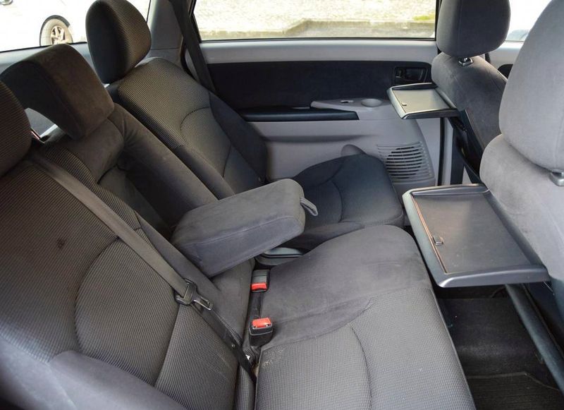 Mitsubishi Grandis • 2006 • 90,000 km 5