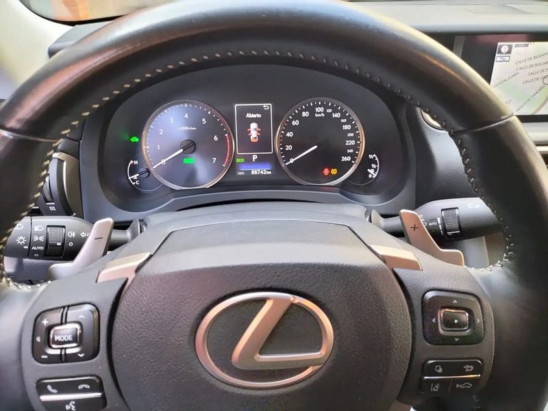 Lexus IS • 2020 • 89,000 km 7