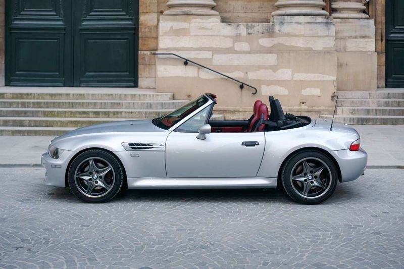 BMW Z3 • 2001 • 109,700 km 3