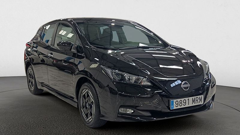 Nissan Leaf • 2024 • 2,276 km 2