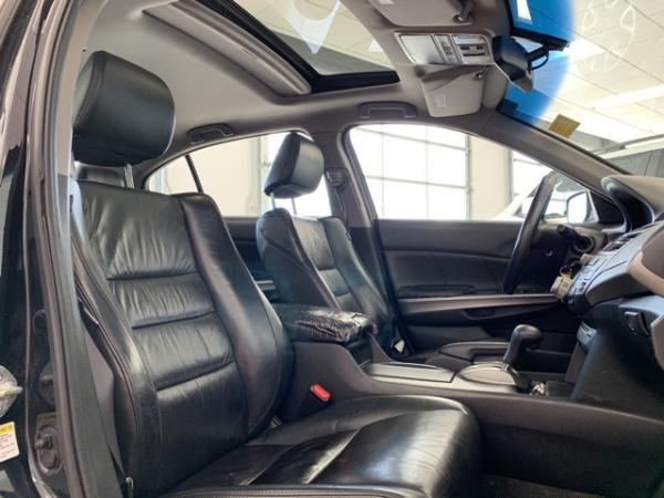 Honda Accord • 2008 • 299,247 km 10