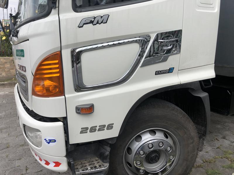 Hino FM 2835 • 2012 • 106,000 km 3