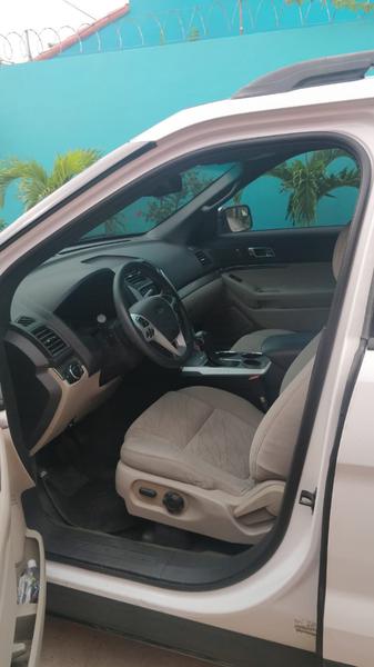 Ford Explorer • 2013 • 153,000 km 6
