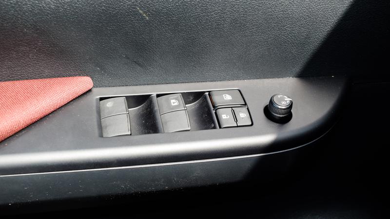 Toyota Hilux • 2021 • 10 km 14