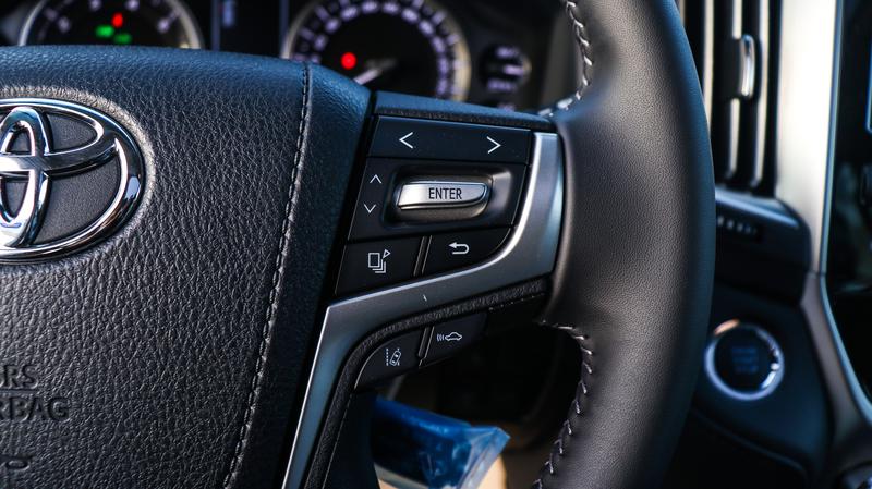 Toyota Land Cruiser • 2021 • 10 km 18