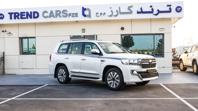 Toyota Land Cruiser • 2021 • 10 km 13