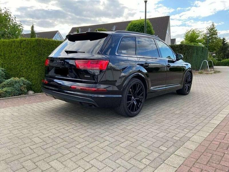 Audi  • 2017 • 60,050 km 3