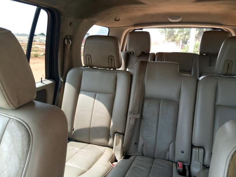 Ford Explorer • 2014 • 100,000 km 3