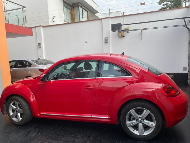 Volkswagen Beetle • 2015 • 58,332 km 2