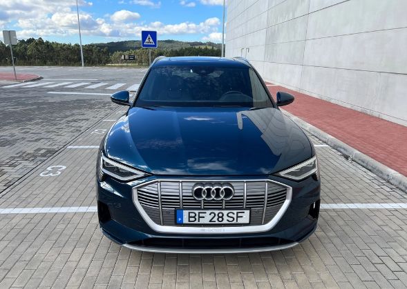Audi e-tron • 2020 • 53,000 km 1
