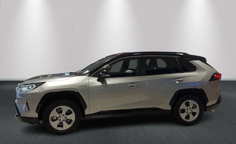 Toyota RAV4 • 2019 • 11,000 km 1