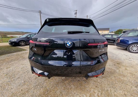 BMW X1 • 2023 • 48,500 km 13