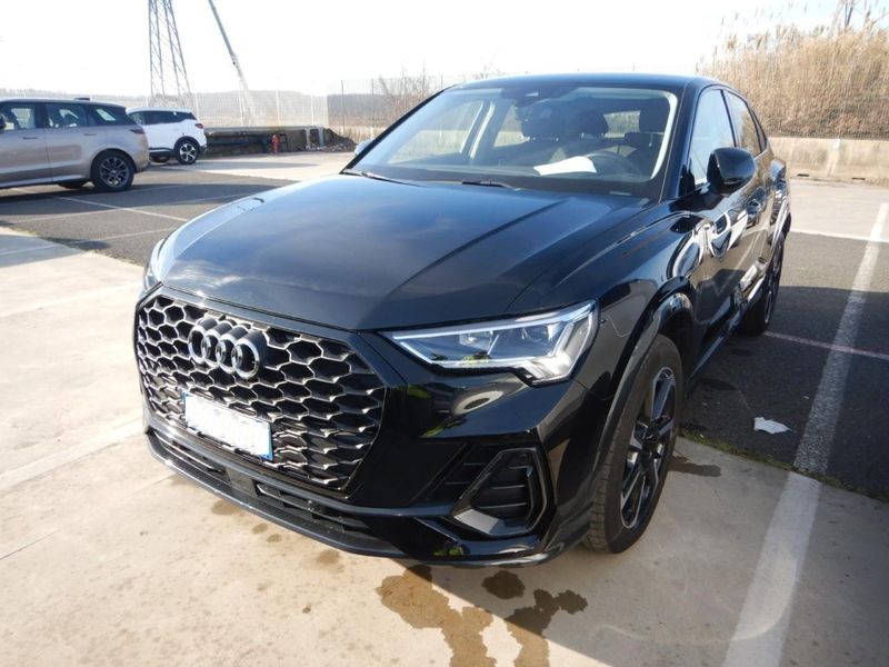 Audi Q3 • 2023 • 21,000 km 1