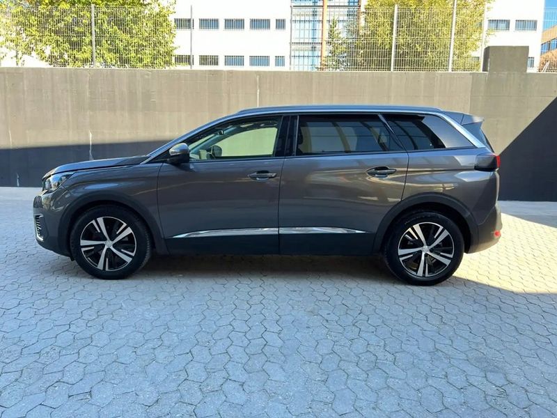 Peugeot 5008 • 2018 • 69,000 km 5