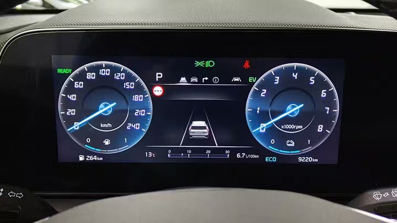 Kia Niro • 2024 • 9,220 km 10