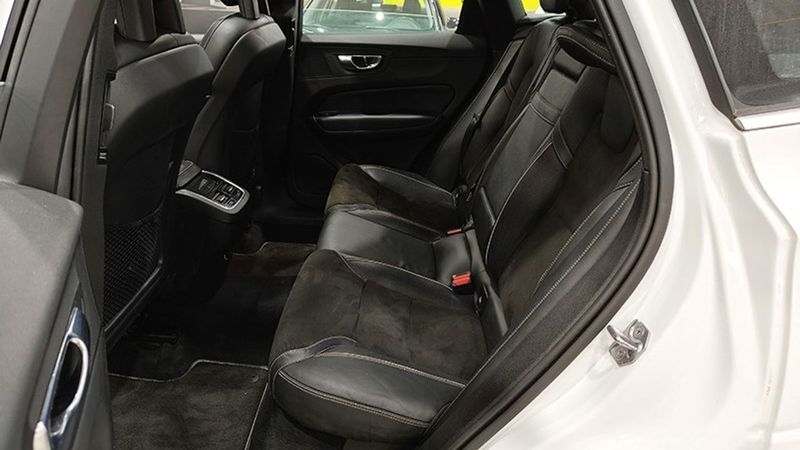 Volvo XC60 • 2018 • 77,477 km 23